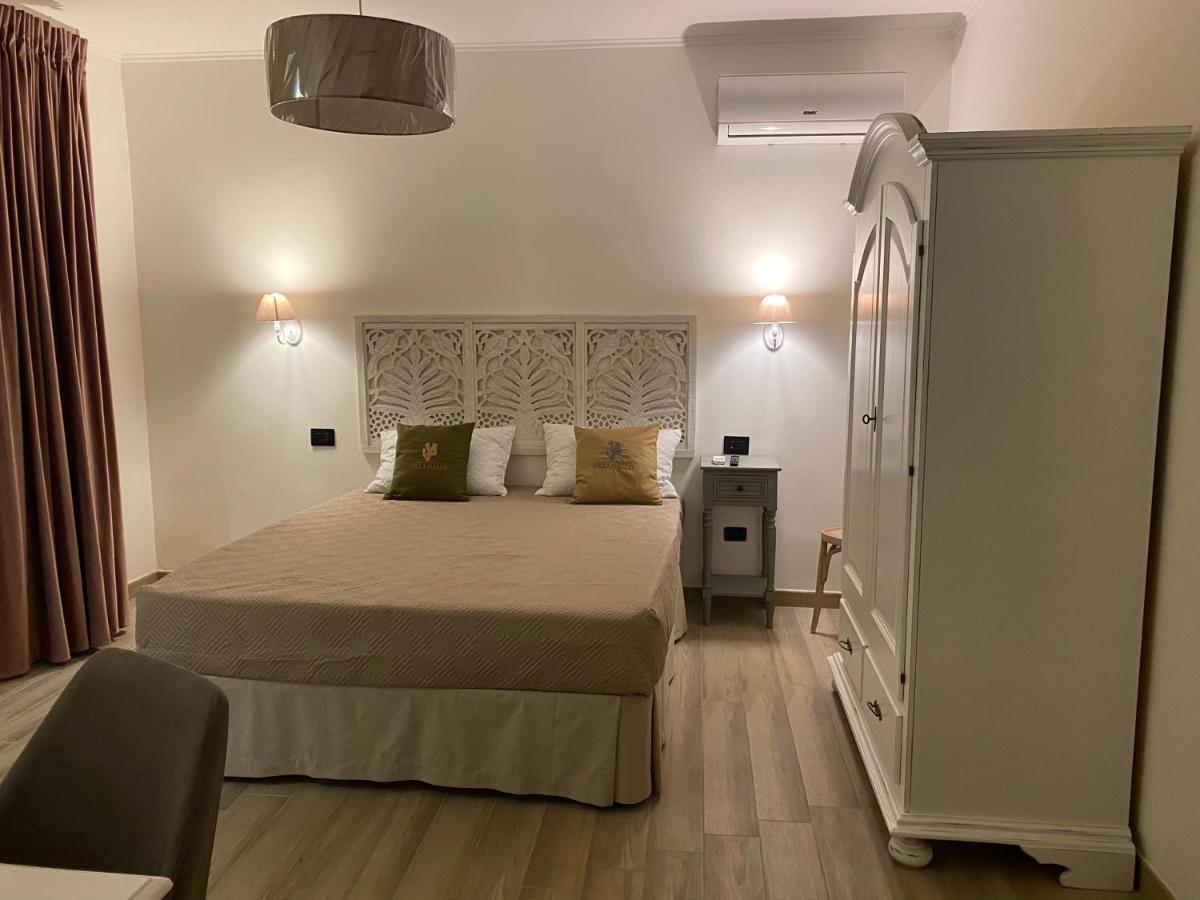 B&B Villa Gallo Torre Squillace Buitenkant foto