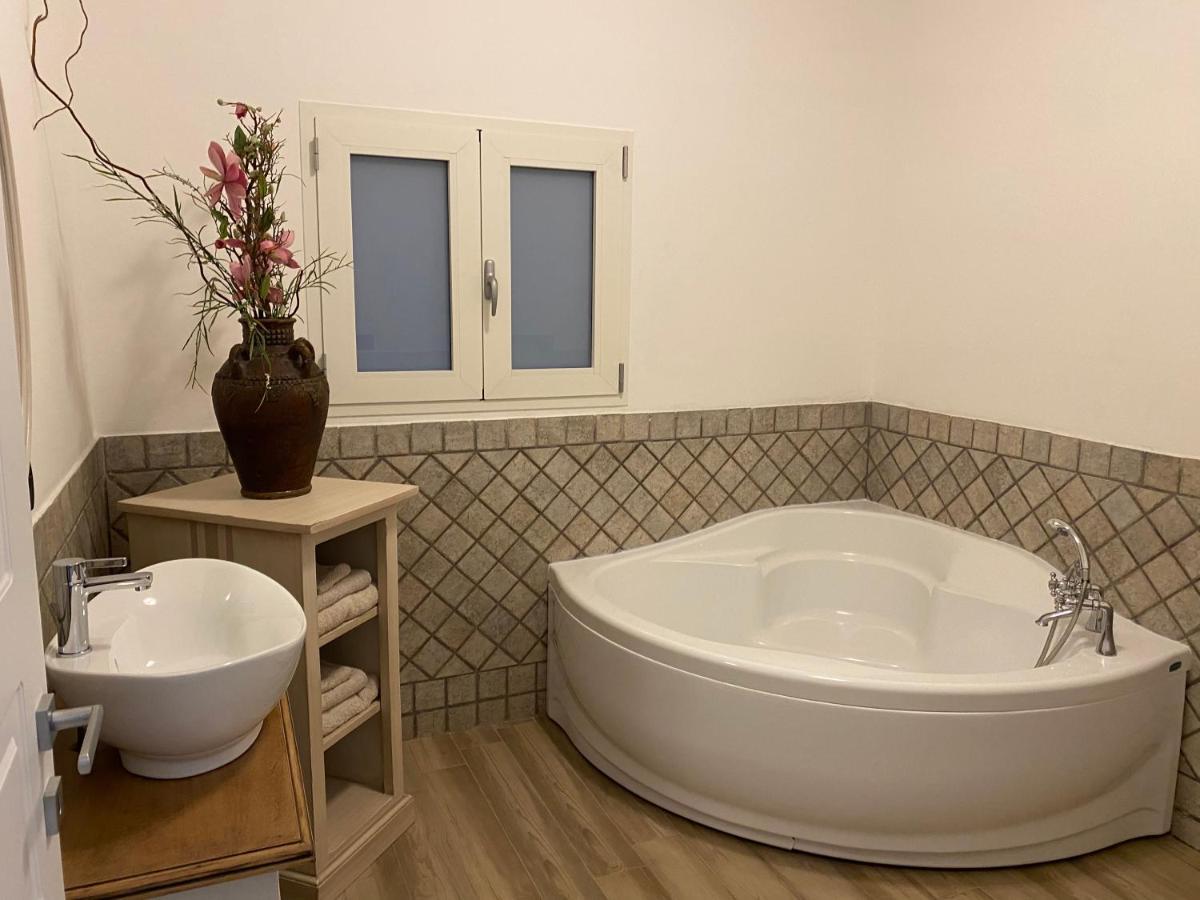 B&B Villa Gallo Torre Squillace Buitenkant foto