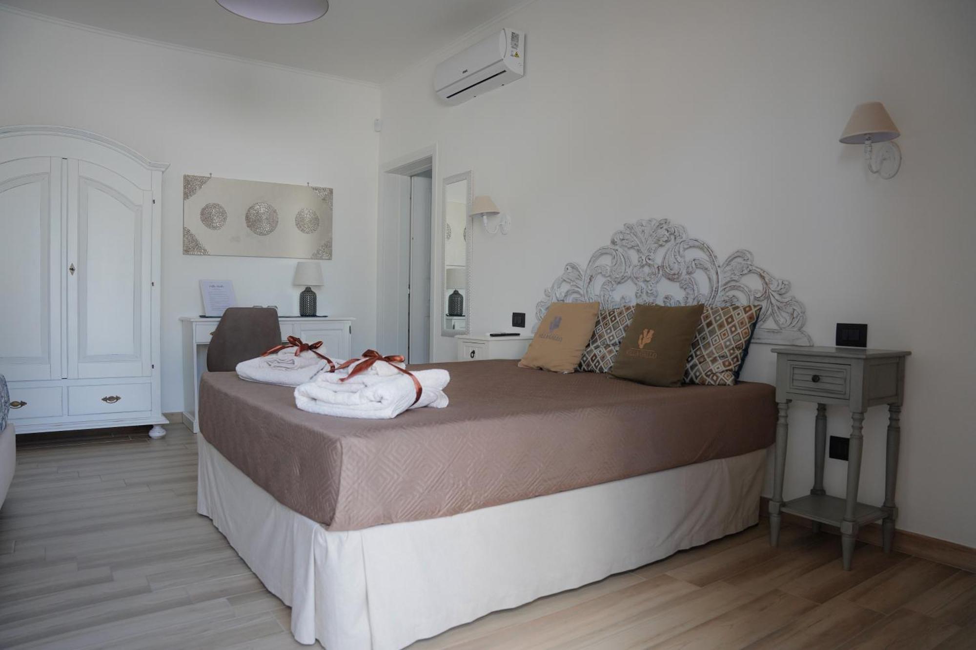 B&B Villa Gallo Torre Squillace Buitenkant foto